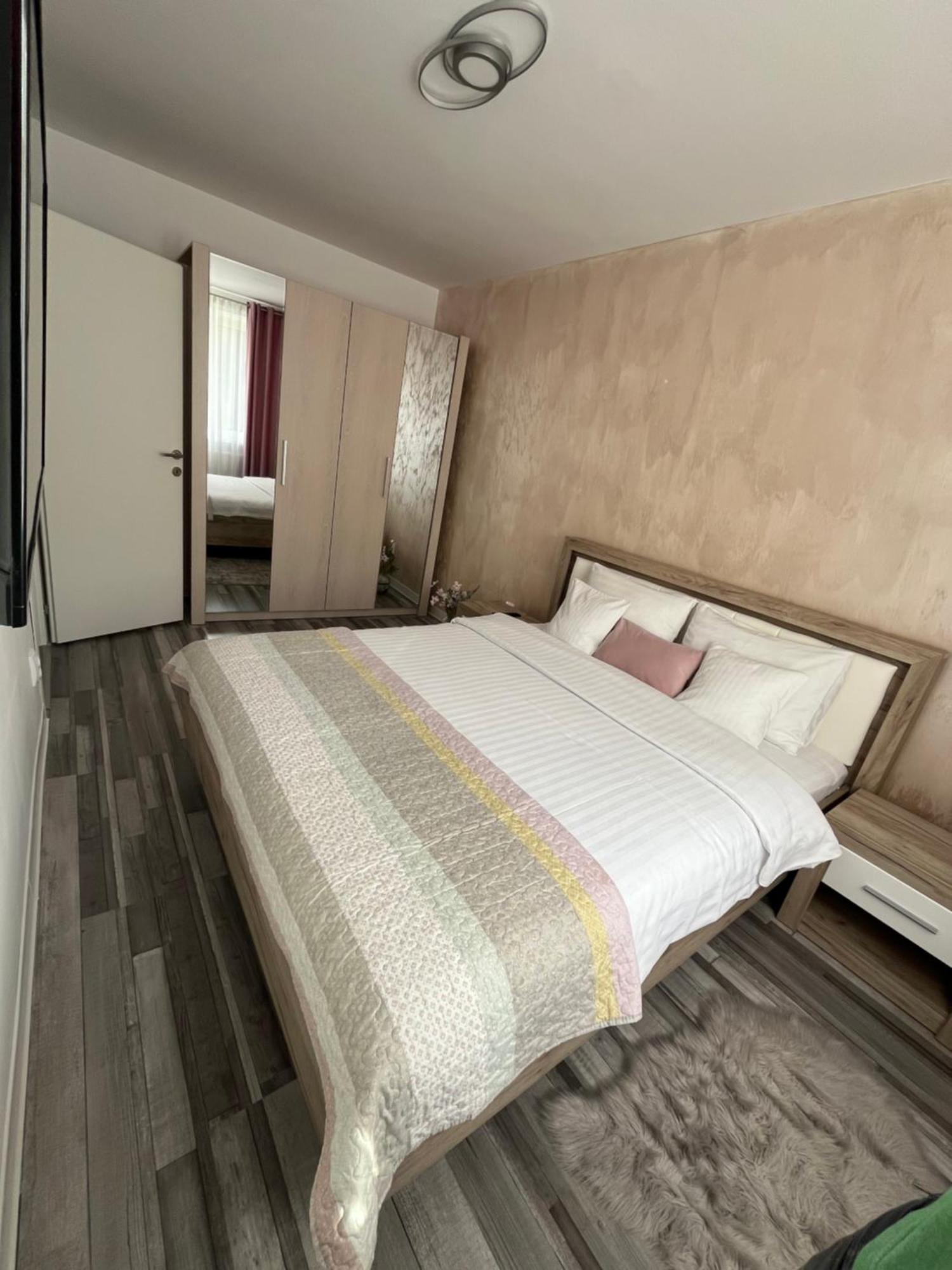 Luxury Apartment Сибиу Экстерьер фото
