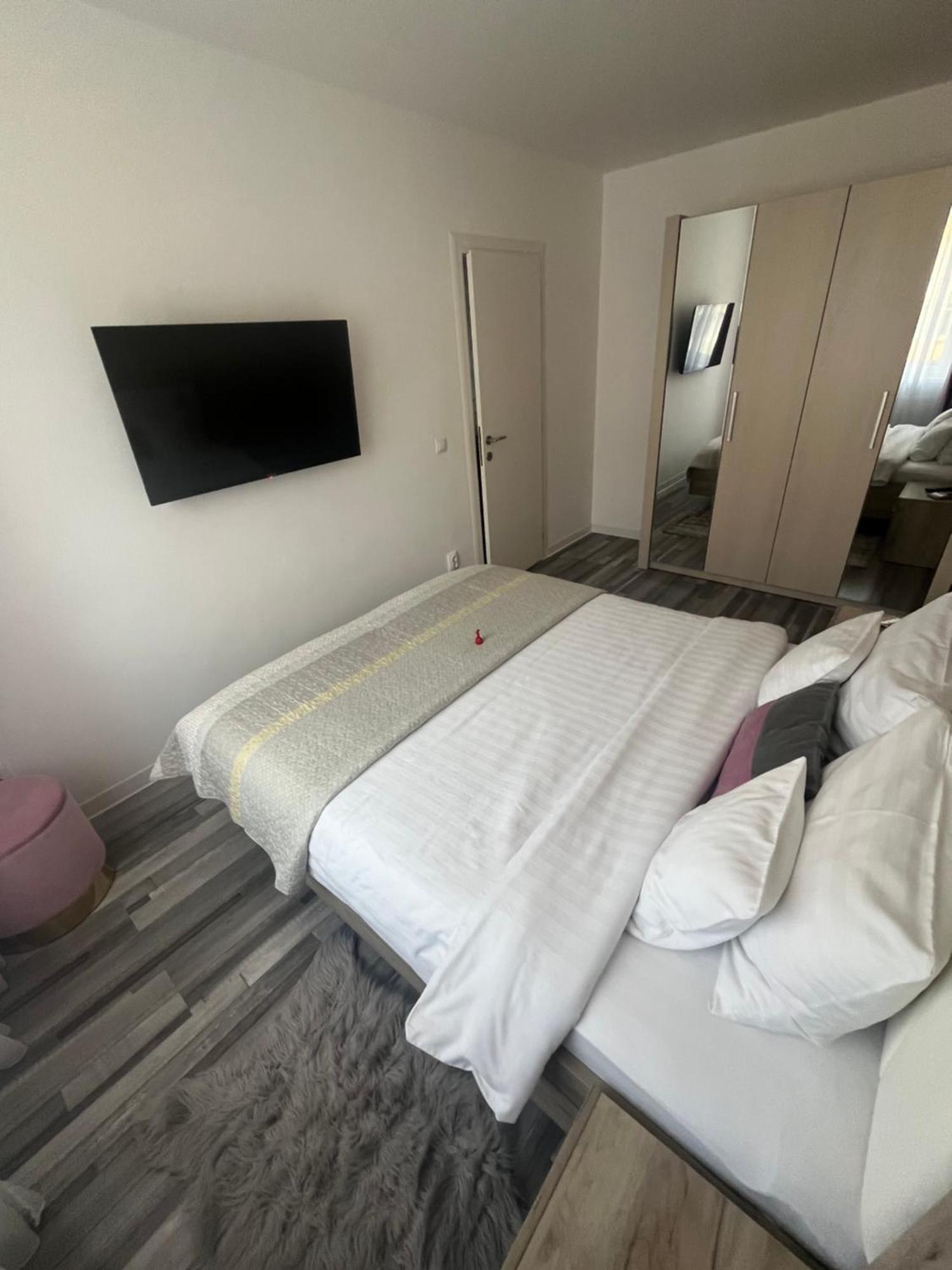 Luxury Apartment Сибиу Экстерьер фото